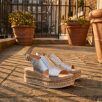 Marielle Sienna Silver - Lifestyle Setting