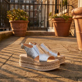 Marielle Sienna Silver - Lifestyle Setting