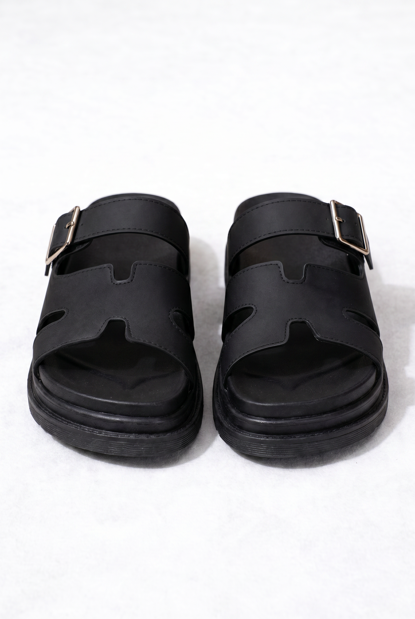 Elara Marlowe Black Sandals - Front Toe View